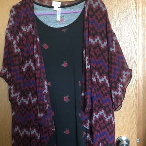 Lularoe perfect T and Monroe